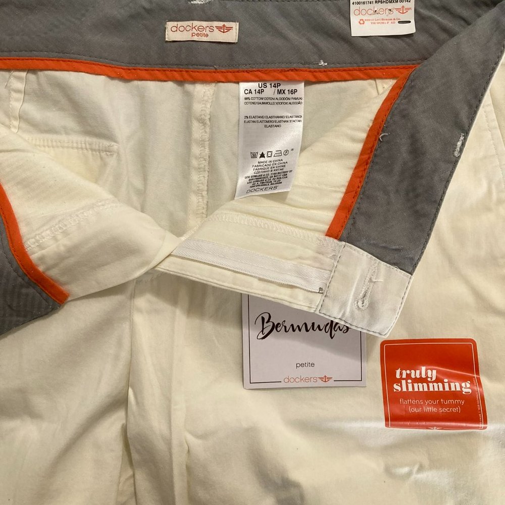 Dockers Women's Bermuda shorts, size 14P, NWT